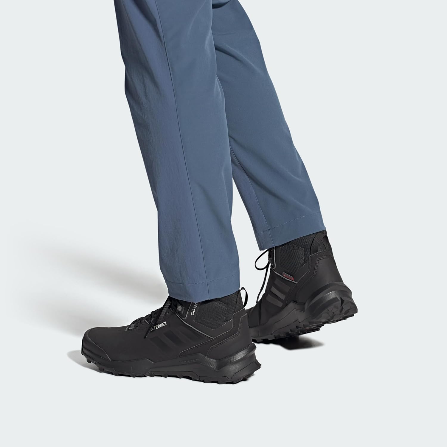 Adidas Terrex Ax4 Mid Cold.RDY Sneaker für Herren