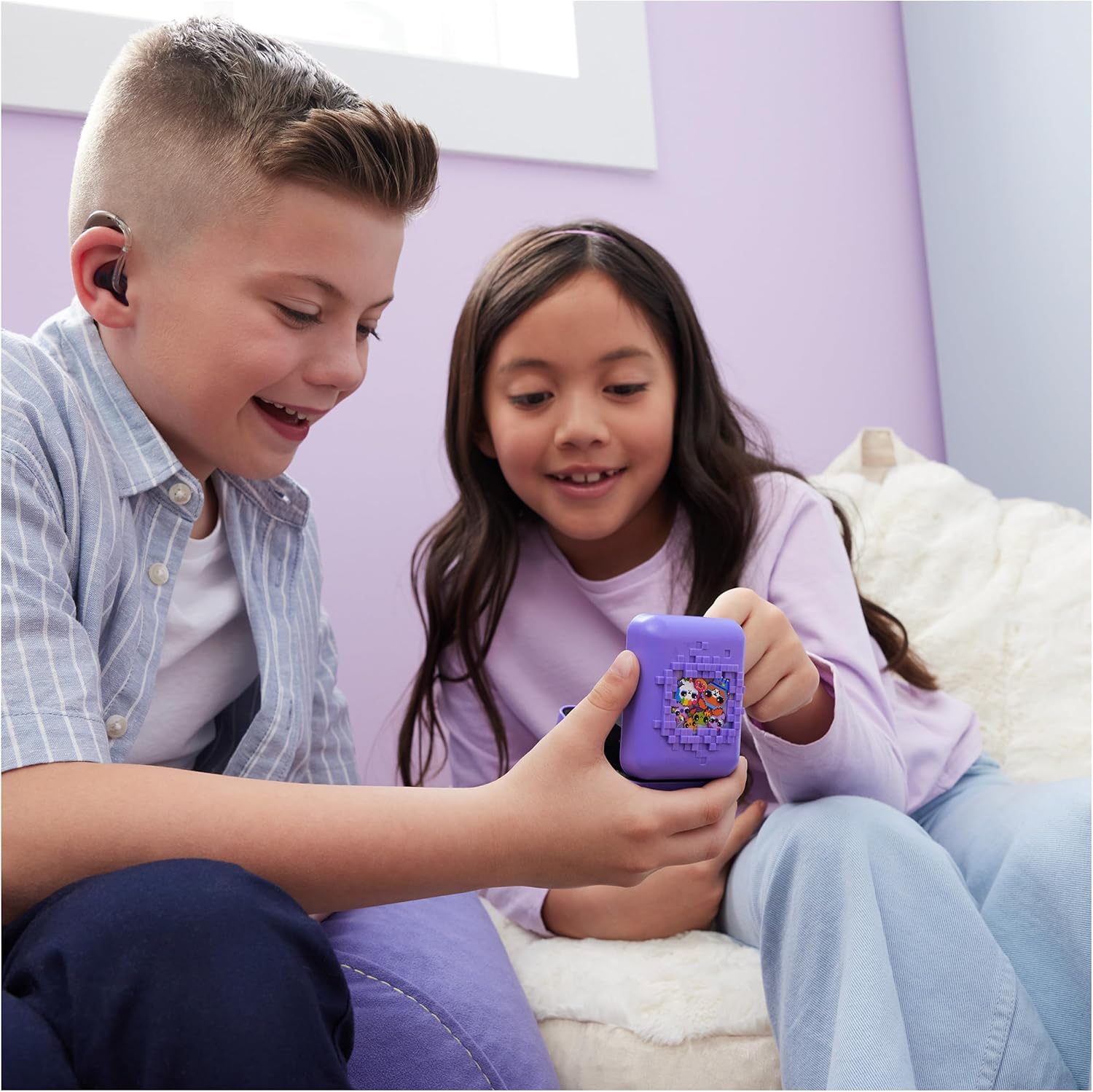 Bitzee, animal de compagnie numérique interactif avec 15 animaux à l'intérieur, animaux de compagnie électroniques virtuels qui réagissent au toucher, jouets pour enfants pour filles et garçons