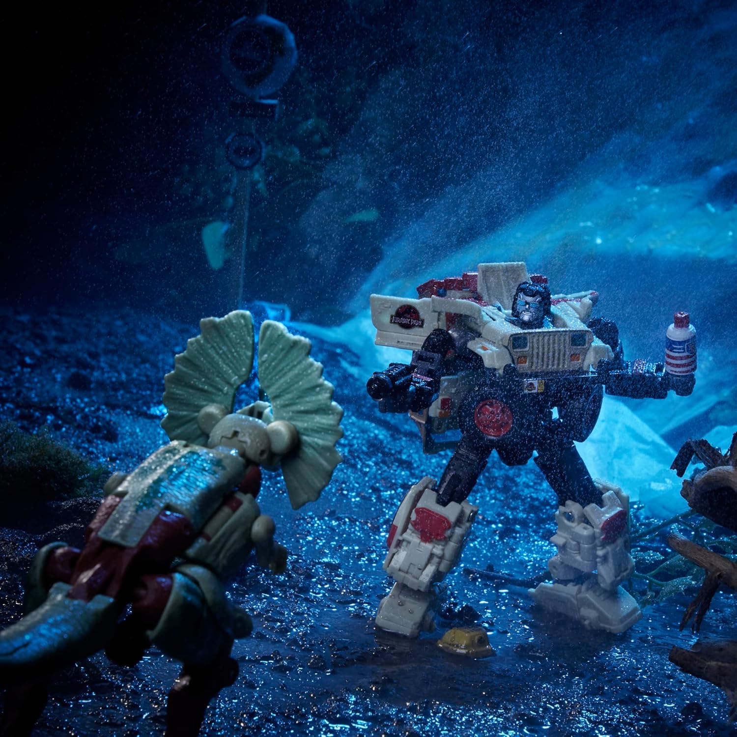 Transformers Collaborative Jurassic Park x Toys Dilophocon  Autobot JP12, Action Figures for Boys and Girls Ages 8 and Up (Amazon Exclusive) · v2