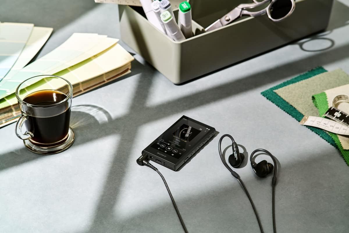 Przenośny cyfrowy odtwarzacz muzyczny Sony NW-A306 Walkman 32GB Hi-Res z systemem Android, akumulatorem do 36 godzin, Wi-Fi Bluetooth i USB Type-C — czarny NW-A306/B, czarny