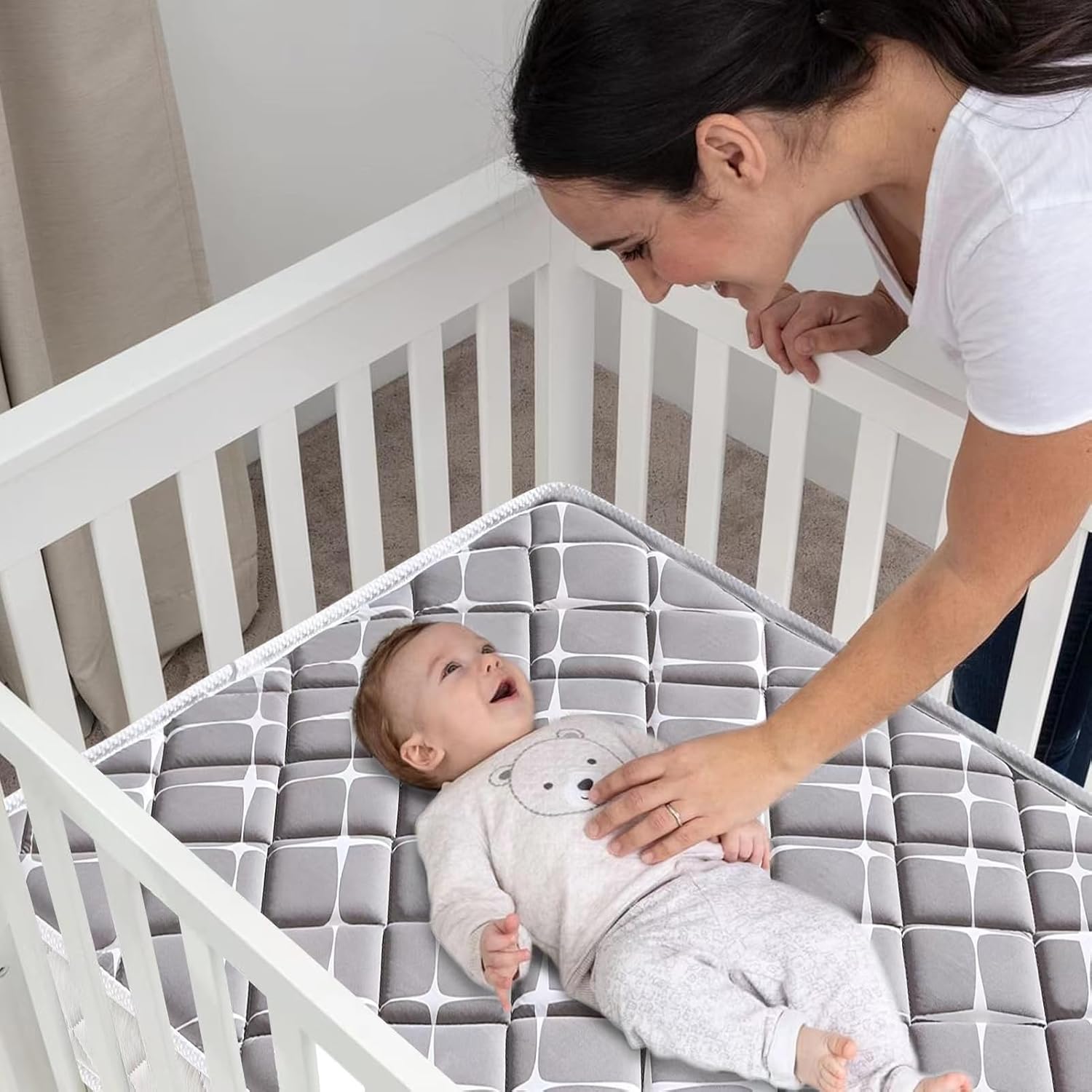 Doppelseitige Premium-Matratze für Babybetten und Kleinkinder — 52 x 27,6 x 12,7 cm — atmungsaktiv — fest, weich — passt für Standard-Babybetten und Kleinkinderbetten