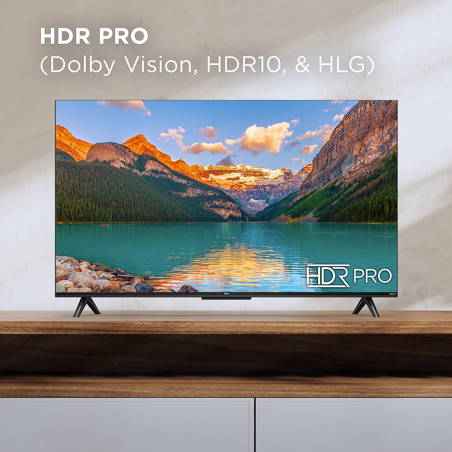 TCL สมาร์ททีวี LED 4K Class S4 ขนาด 50 นิ้ว พร้อม Roku TV (รุ่น 50S450R ปี 2023) Dolby Vision, HDR, Dolby Atmos ทำงานร่วมกับ Alexa, Google Assistant และ Apple HomeKit รองรับการสตรีมโทรทัศน์ UHD