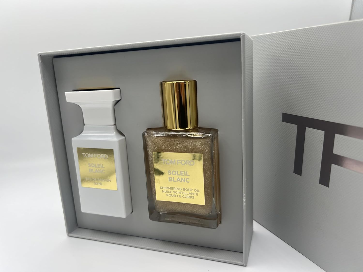 Set de 2 piezas Soleil Blanc de Tom Ford Private Blend, Eau de Parfum y aceite corporal reluciente