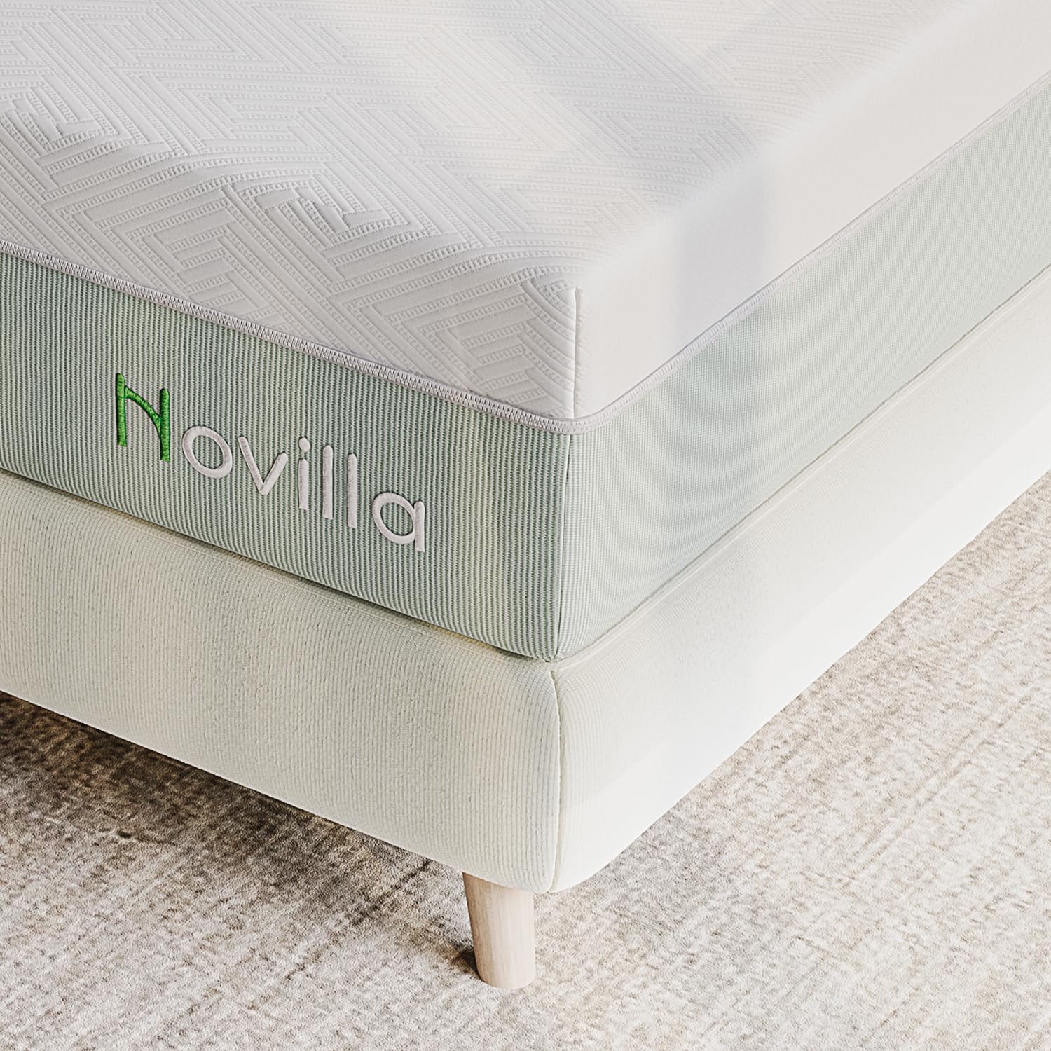 ที่นอน Novilla King ที่นอนเมมโมรี่โฟมเจล 10 นิ้ว สำหรับบรรเทาแรงกดทับ ที่นอนสัมผัสแน่นปานกลางในกล่อง Bliss