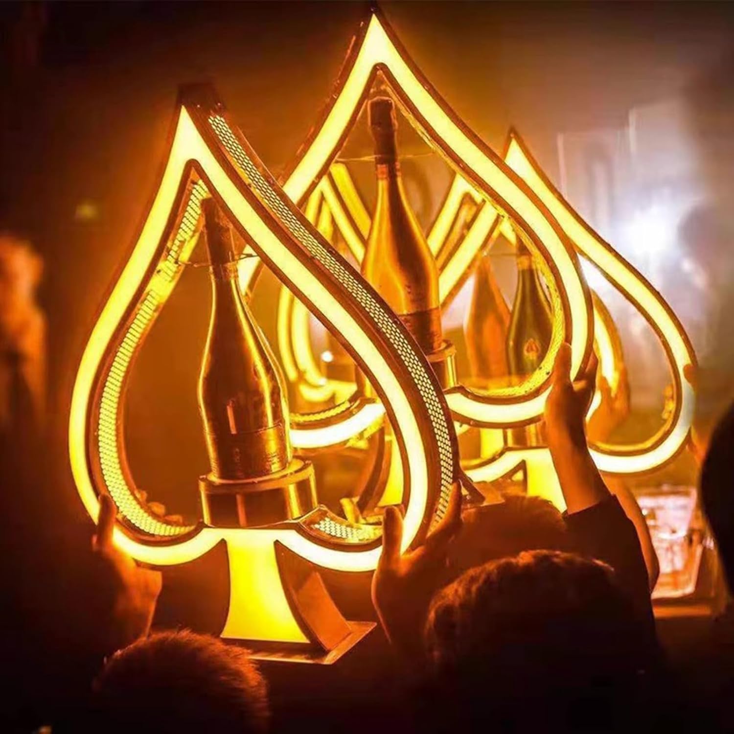 Presentatore per bottiglie di champagne Ace of Spades a 7 colori, con display per bottiglie di vino incandescente regolabile a colori con telecomando, espositore per bottiglie di liquore illuminato a LED per uso commerciale, casa, bar, feste, discoteca