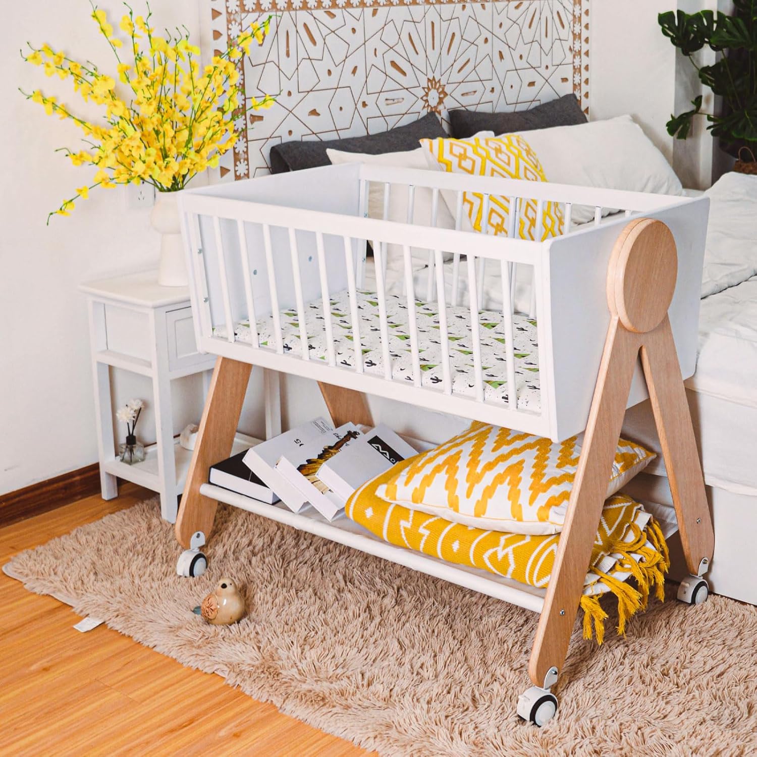 Wooden Bedside Bassinet Sleeper，Safe  Stylish Baby Brib Bassinet with Locking Wheels,Mosquito Net,Large Storage Basket,Mattress Pad Included,Bassinet for Newborn and Infants · v3