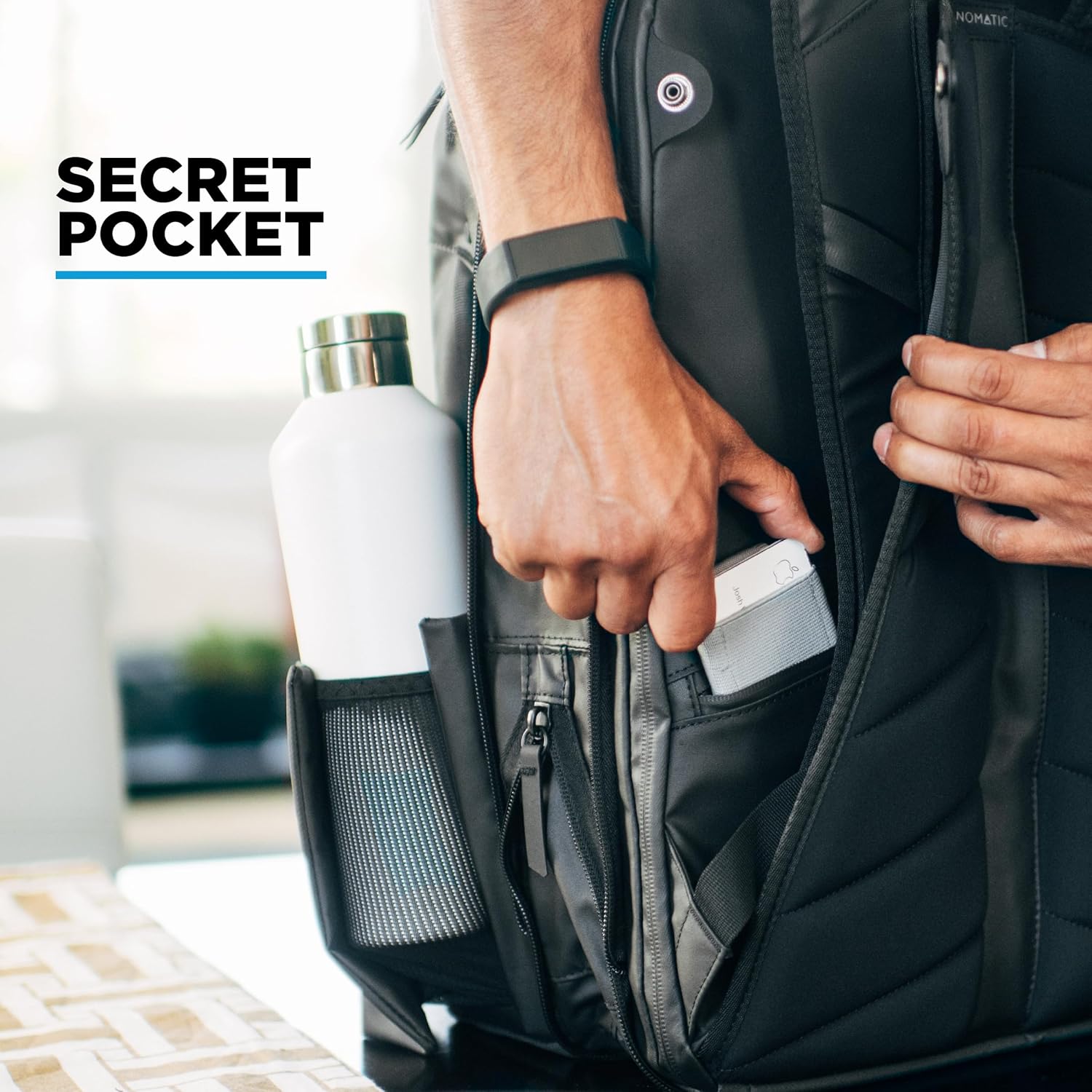 NOMATIC Travel Pack กระเป๋าใส่โน้ตบุ๊กกันน้ำขนาด 20 ลิตร - กระเป๋าเป้สะพายหลังขยายได้สีกรมท่าที่รองรับ TSA