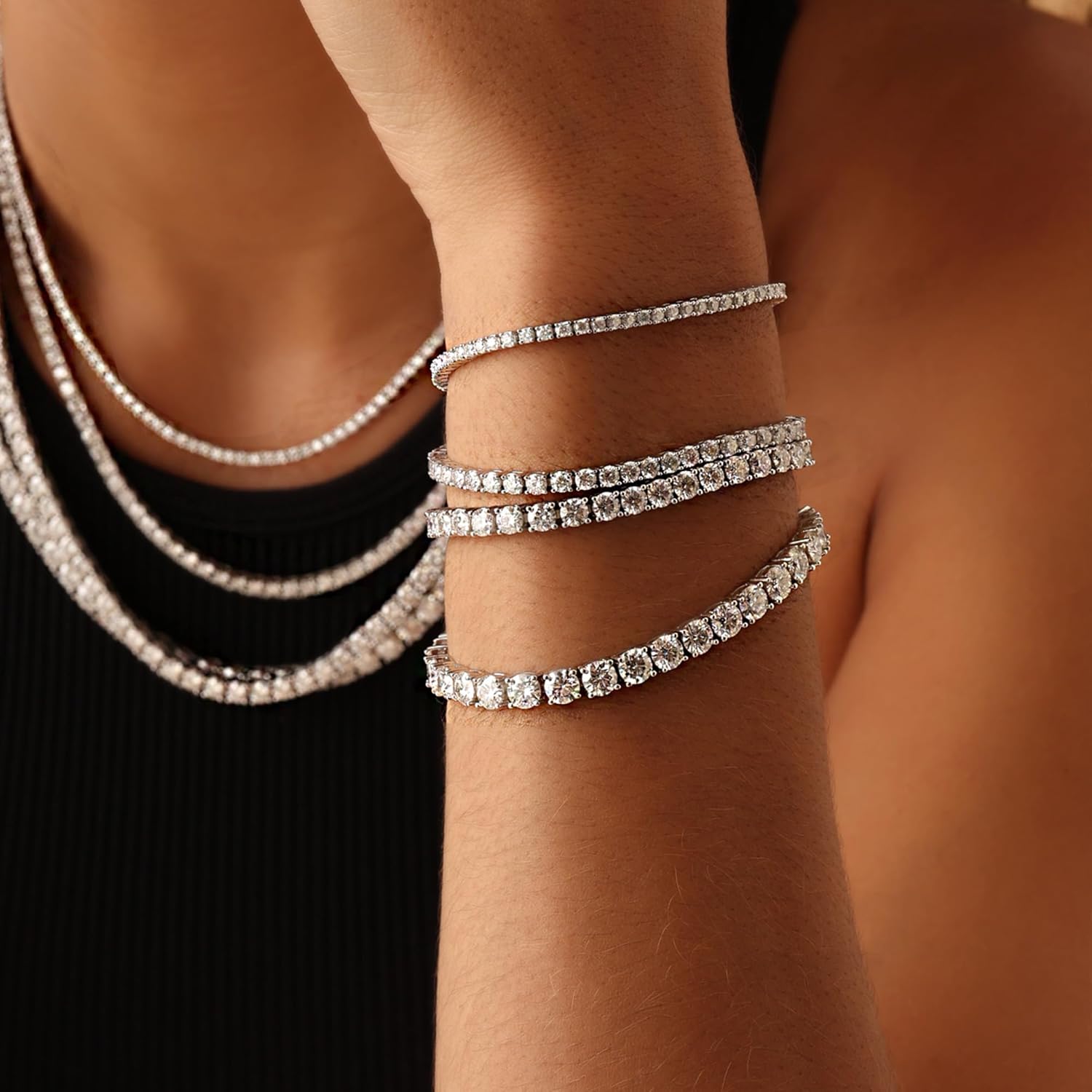 Yuvarlak Kesim Laboratuvarda Yaratılmış Moissanite Elmas Tenis Bilezik Takıları, 14K Beyaz Altın Kaplama 925 Ayar Gümüş VVS1 Berraklık 2.40Ct ila 26.25Ct, 2MM ila 6MM Genişlik, 6.5 ila 8"