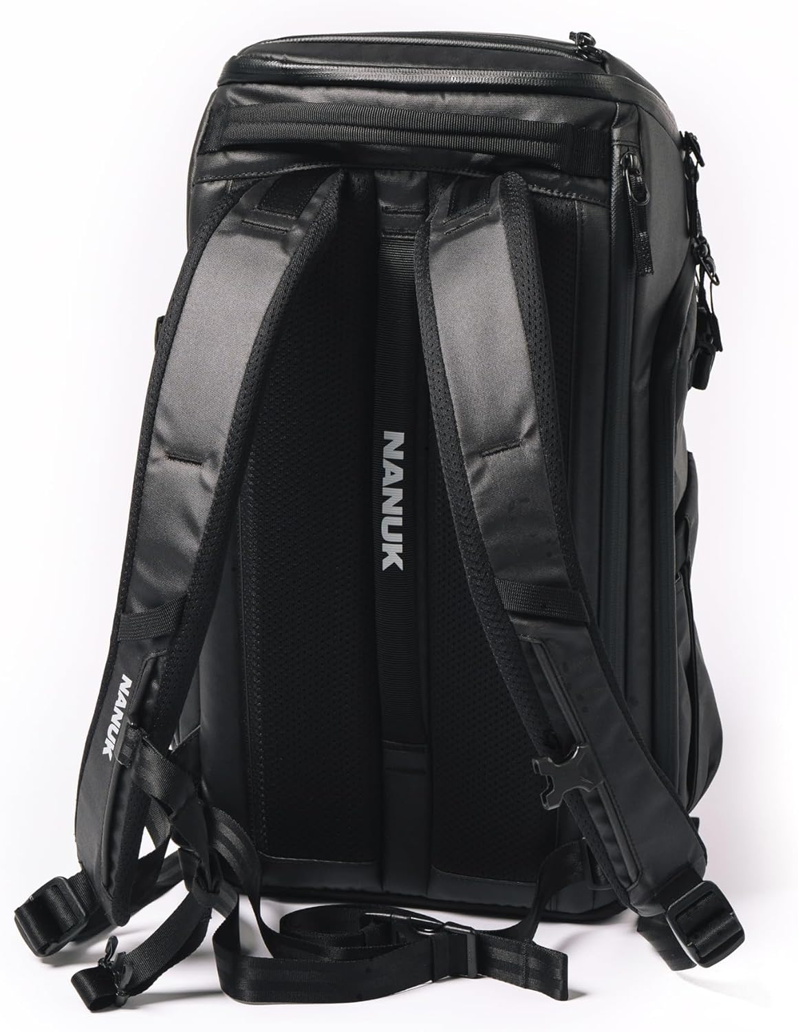 กระเป๋าเป้สะพายหลัง Nanuk N-PVD 30 ลิตรสำหรับกล้อง DSLR/Mirrorless/วิดีโอ และโดรน พร้อมช่องใส่แล็ปท็อปบุนวม 16 ช่อง