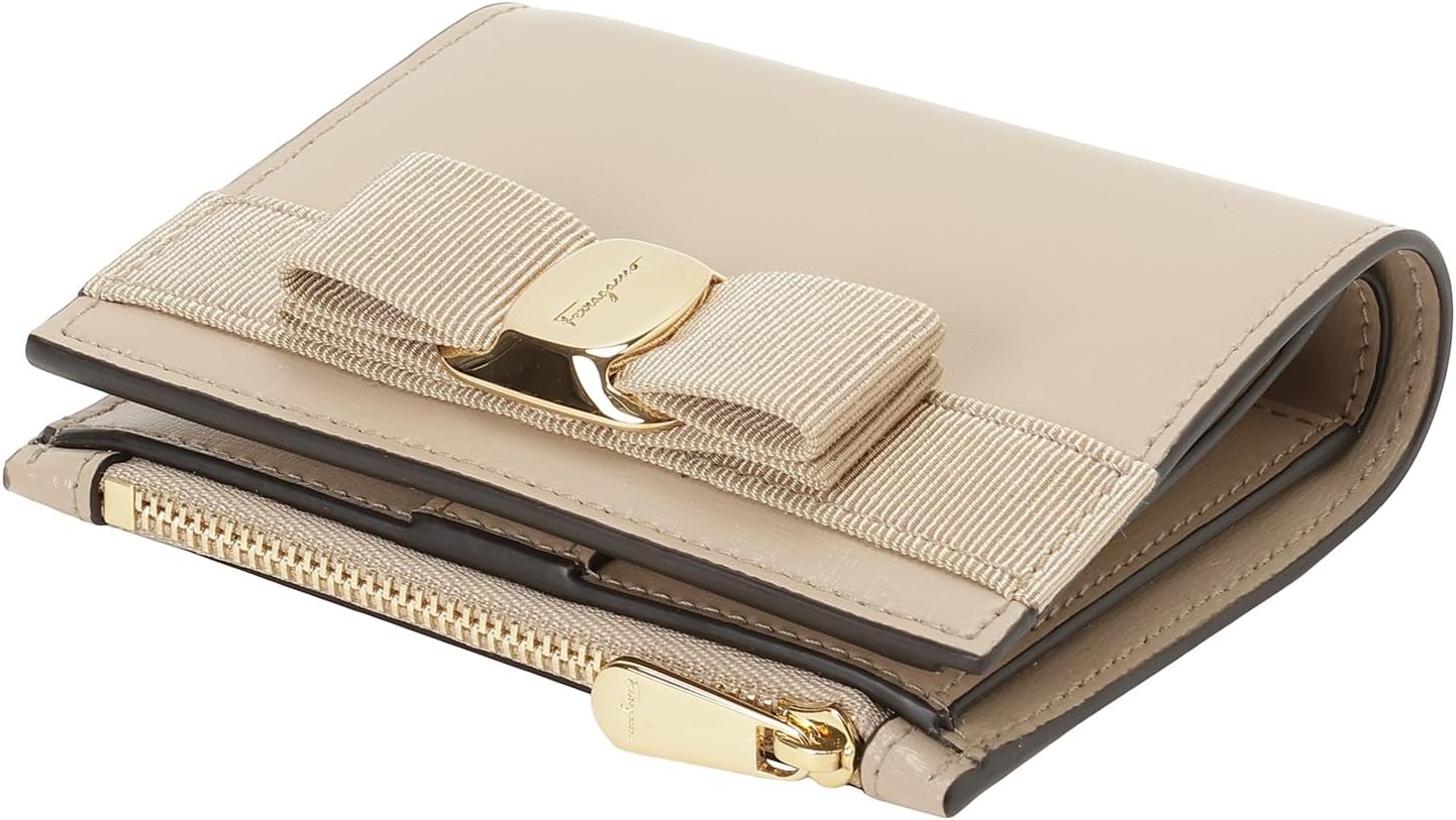 Salvatore Ferragamo Womens Classic · v4