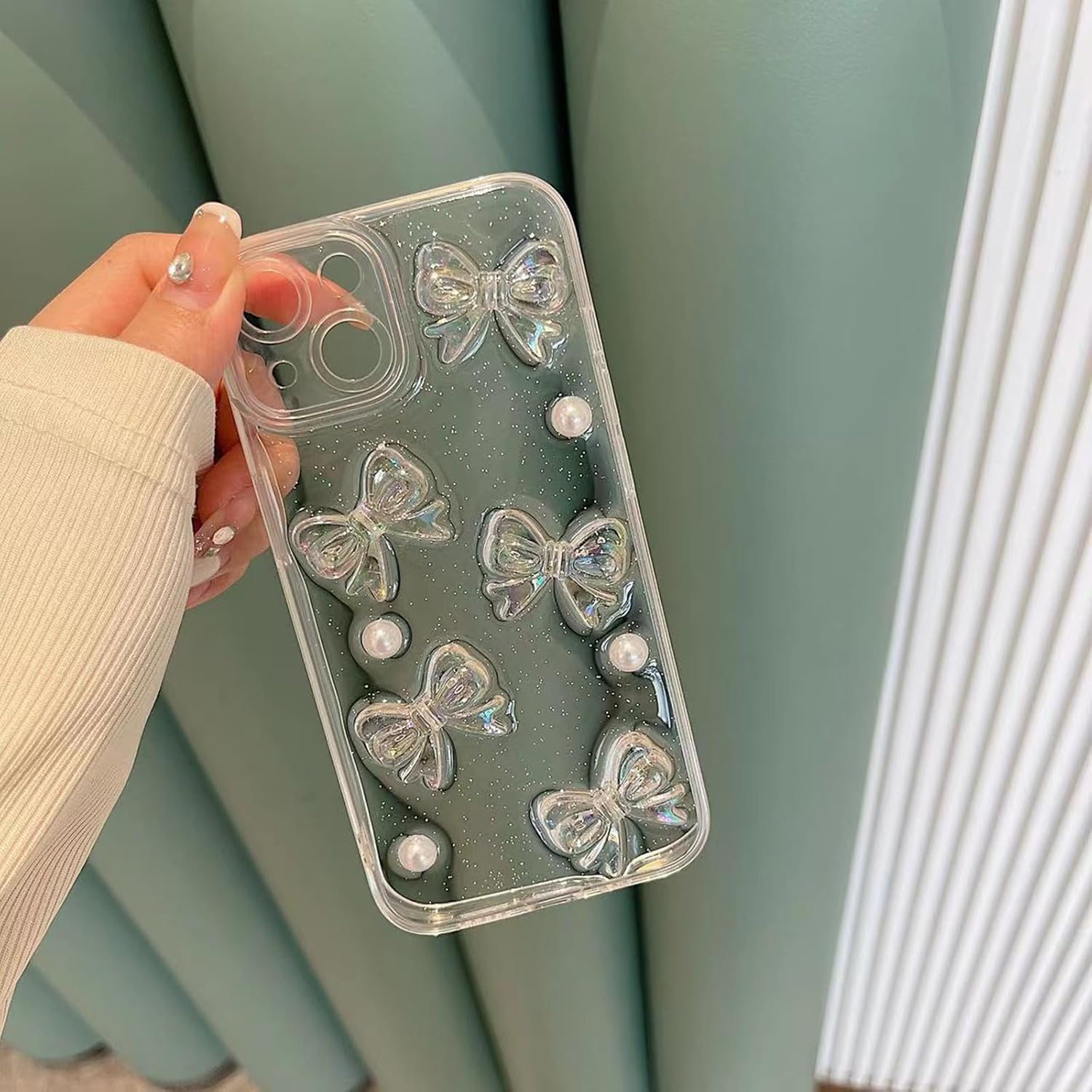 Ownest compatibile con iPhone 13, custodia protettiva per telefono con simpatici fiocchi 3D trasparenti e motivi estetici perlati per donne e ragazze adolescenti, retro scintillante con glitter e protezione completa dell'obiettivo
