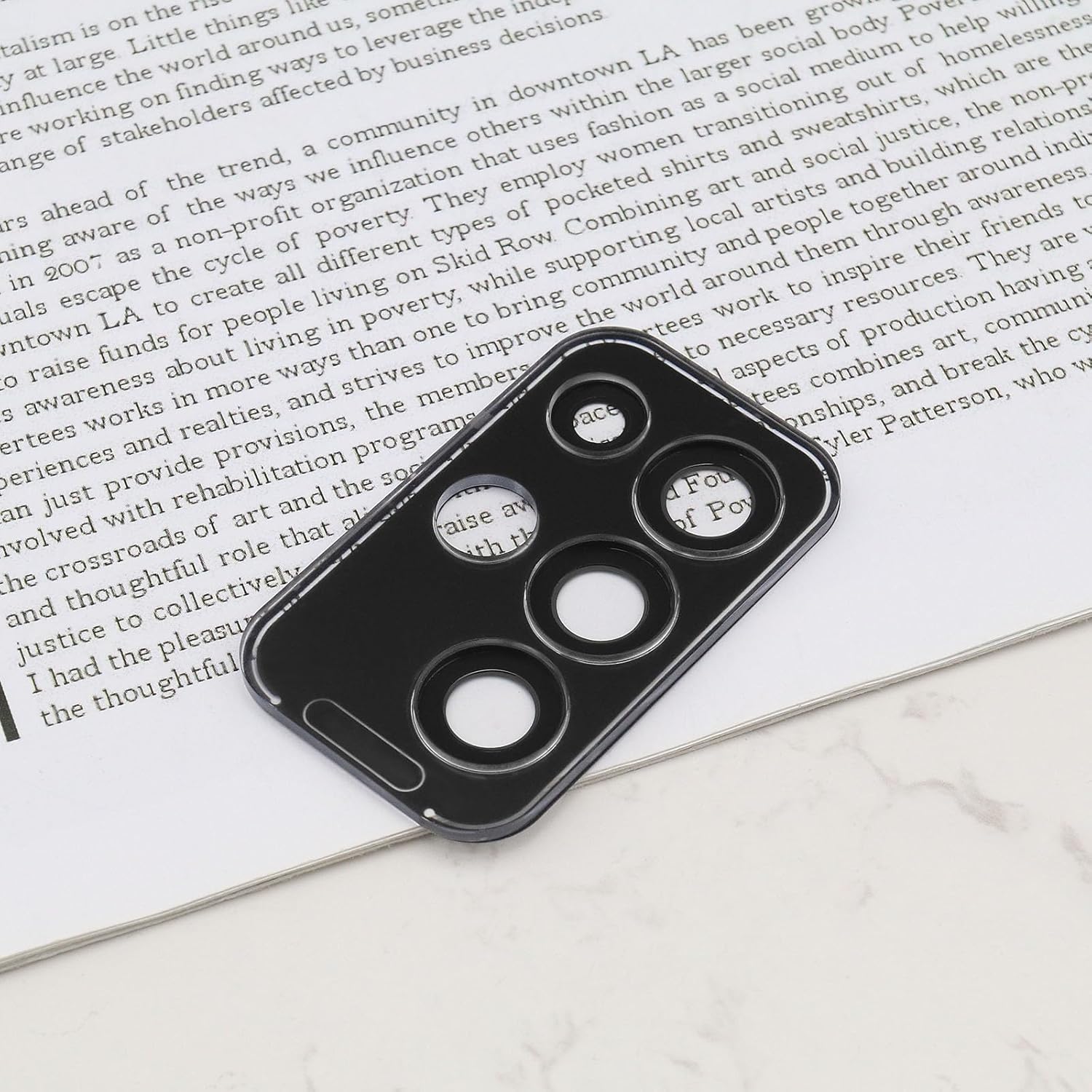 ECSiNG Camera Lens Protector Camera Lens Protective Cover Tempered Glass Protector Mobile Phone Lens Protector Compatible with Samsung Galaxy S22 Ultra, Black