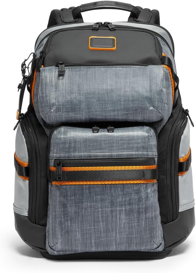 TUMI - Plecak Alpha Bravo Nomadic - Trwały plecak do przenoszenia - 18.8 X 15.0" X 9.0" - Pasuje do laptopa do 15" - Stal