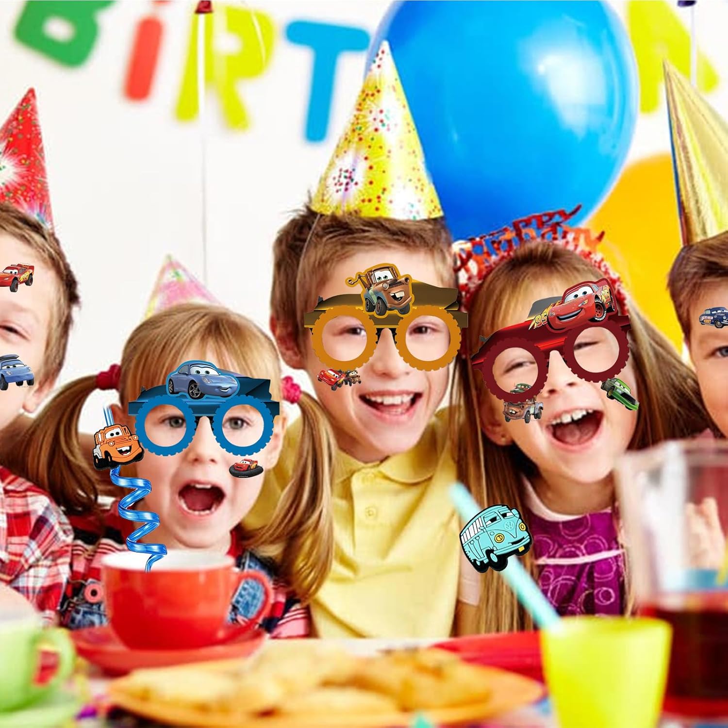 delaimastor 98PCS Cars Party Favor Supplies - Многоразовые питьевые трубочки Маски Браслеты для пощечин Конфетные пакеты и наклейки для автомобилей Подарки для детей День рождения Машины Тематические вечеринки Украшения на день рождения