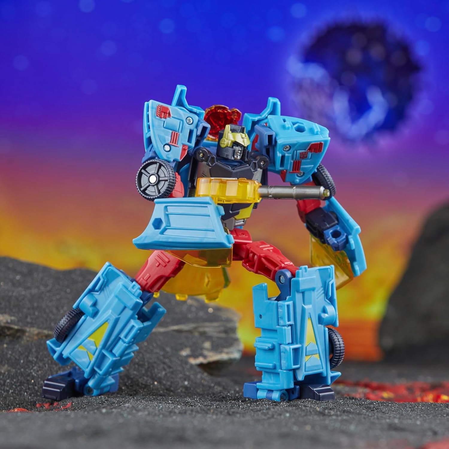 Transformers Legacy United Deluxe Class Cybertron Universe Hot Shot, action figure convertibile da 5,5 pollici, 8