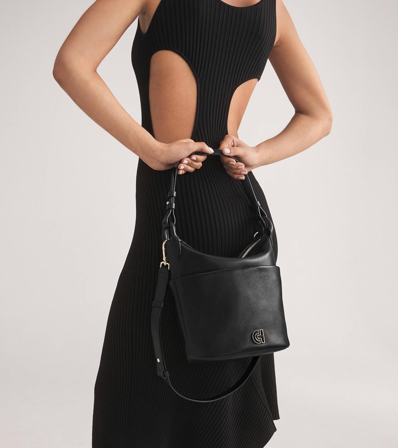 Cole Haan Womens Essential Soft Bucket Bag · v2