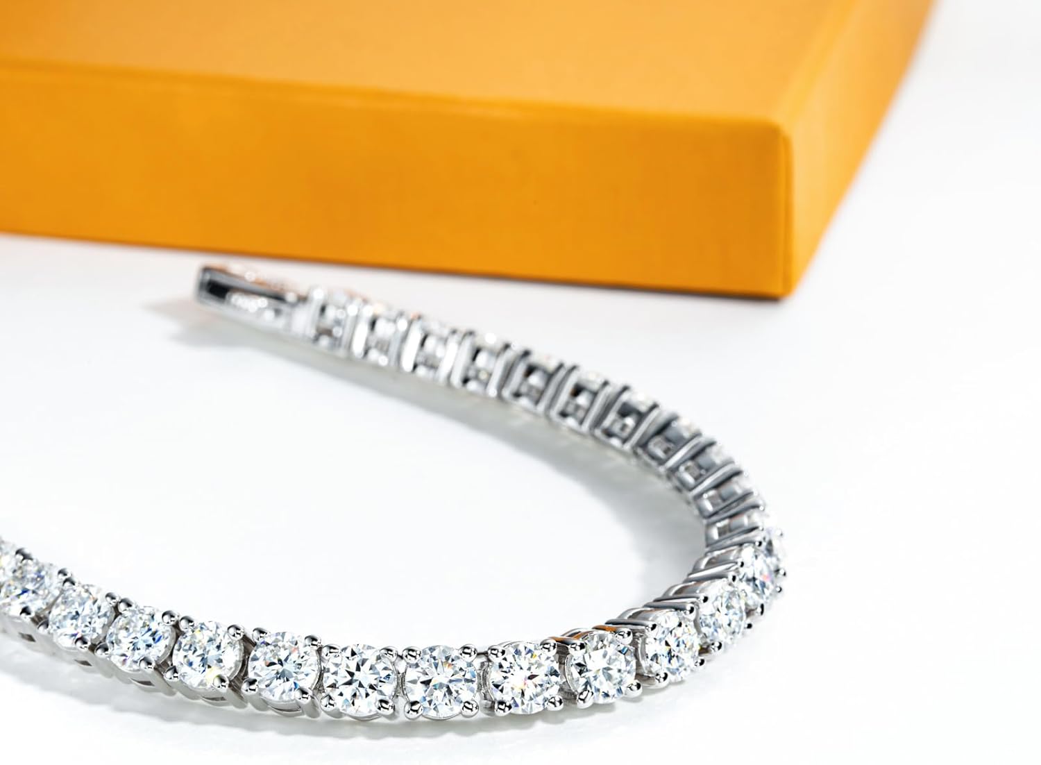 Bracciale tennis da donna in moissanite da 4.2-20.4 cttw per uomo colore D VVS1 Clarity rotondo a taglio brillante Bracciale in argento sterling S925 3/4,5/5,5 mm con certificato