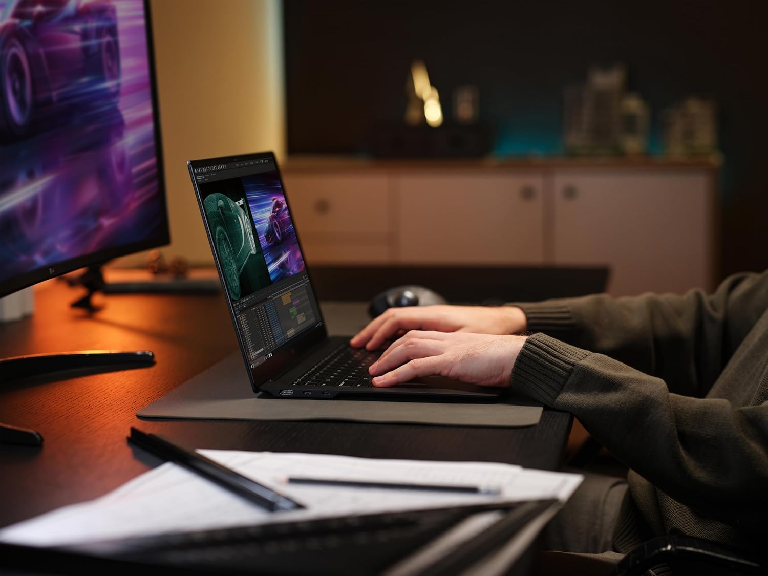 Laptop OLED sottile e leggero LG gram Pro da 16 pollici, Intel Evo Edition - Processore Intel Core Ultra 7, Windows 11 Home, 32 GB di RAM, SSD da 2 TB, nero
