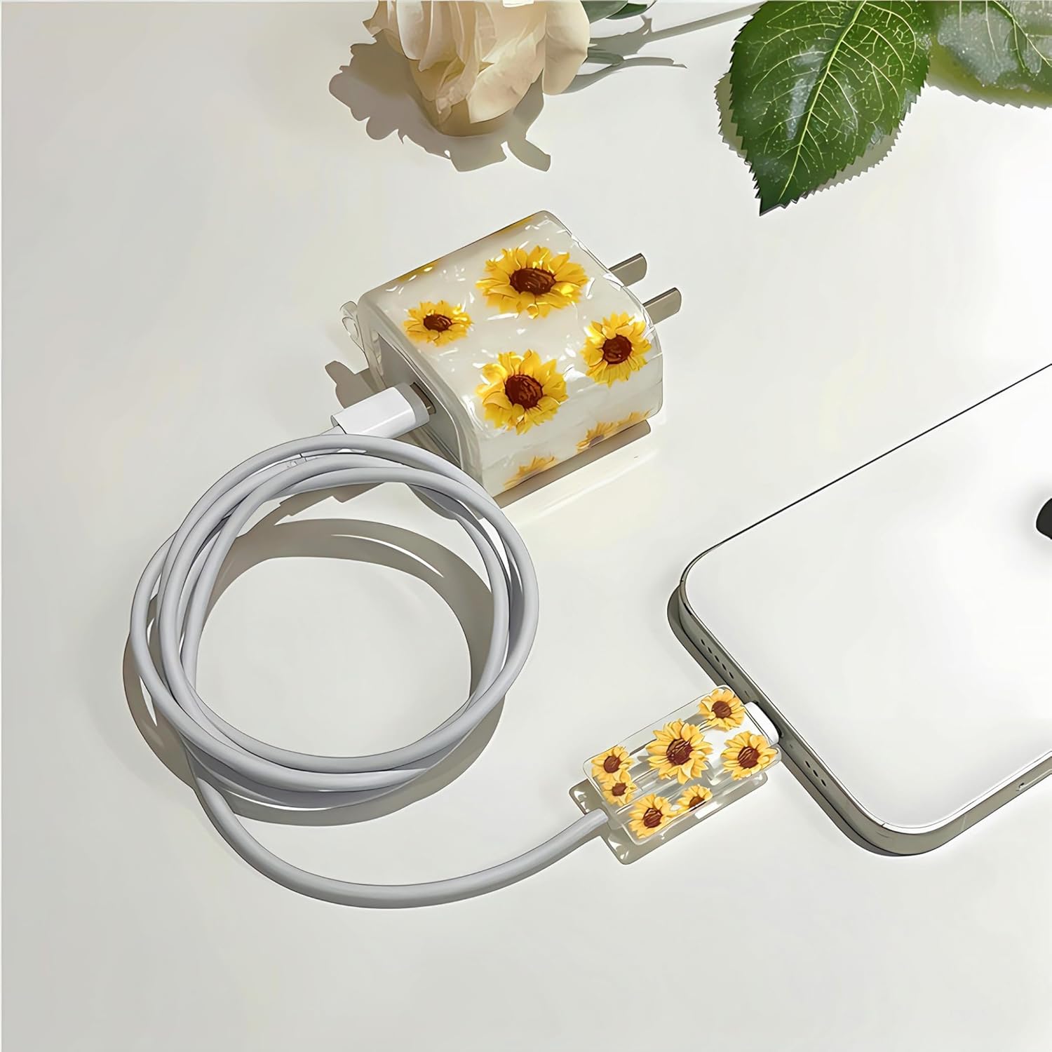 Ayçiçeği Desenli 18W/20W iPhone Şarj Cihazı Güç Adaptörü için Sevimli Çiçek Kablo Koruyucu, Yumuşak Silikon Veri Hattı Kablosu USB Tel Koruyucu, iPhone 8 11 13 14 15 Plus Pro Max için Veri Kablosu Telefon Şarj Cihazı
