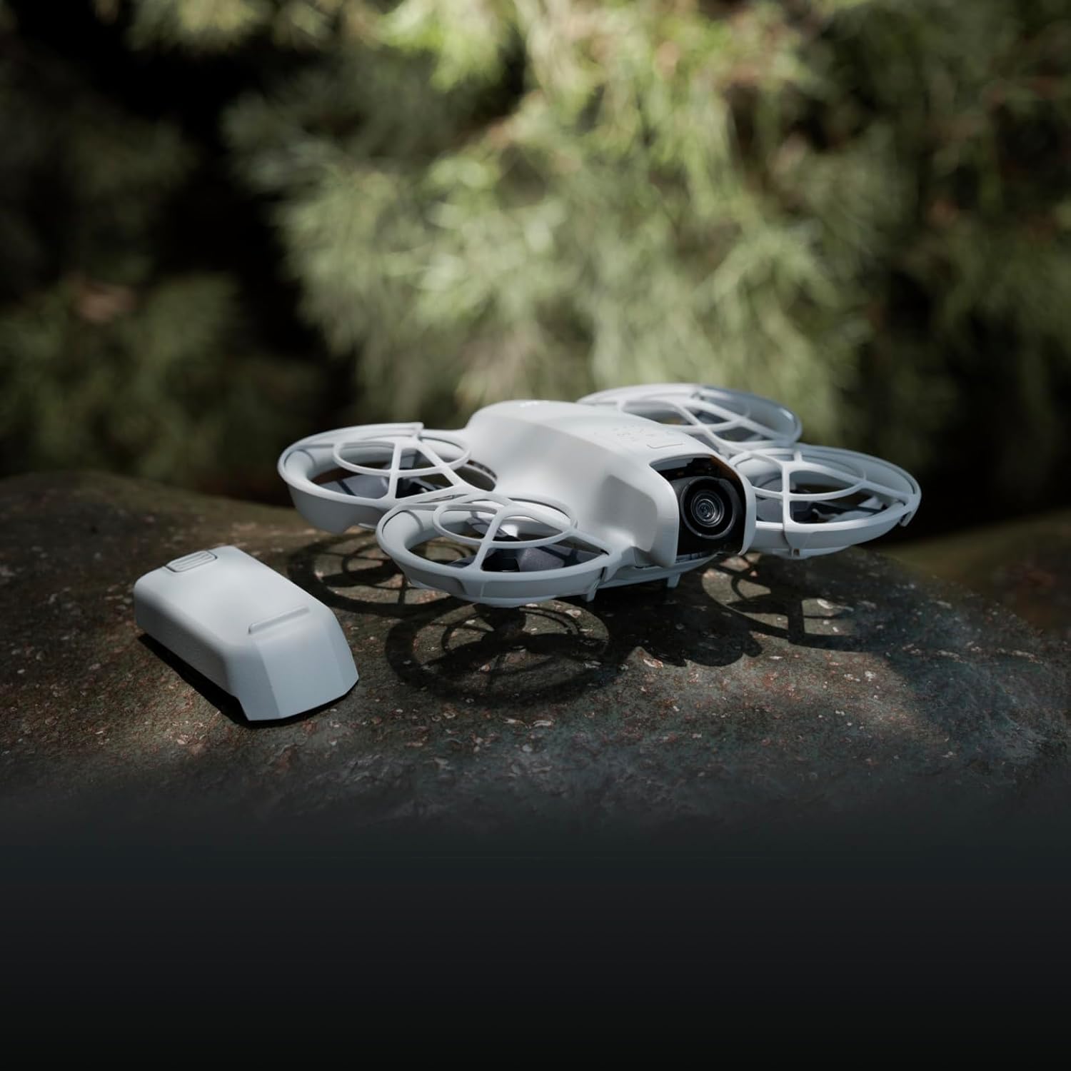 DJI Neo 2개 배터리 콤보, 성인용 4K UHD 카메라가 장착된 미니 드론, Palm Takeoff 기능이 있는 135g Follow Me 드론, AI 피사체 추적, QuickShot, 안정화된 비디오, 프로펠러 가드(컨트롤러 없음)