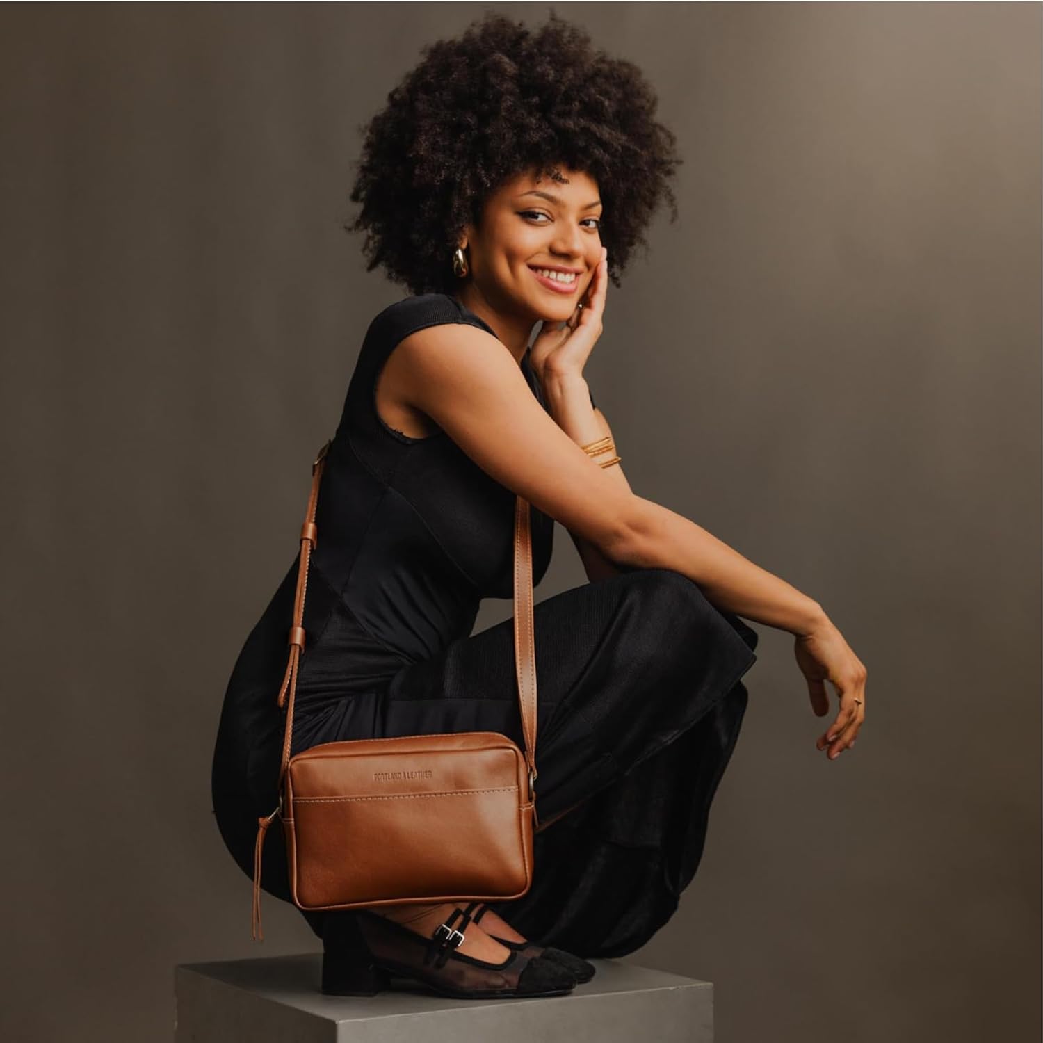 Portland Leather Goods Large Camera Bag Purse for Women – Handmade from the Finest Full-Grain Hides · v2