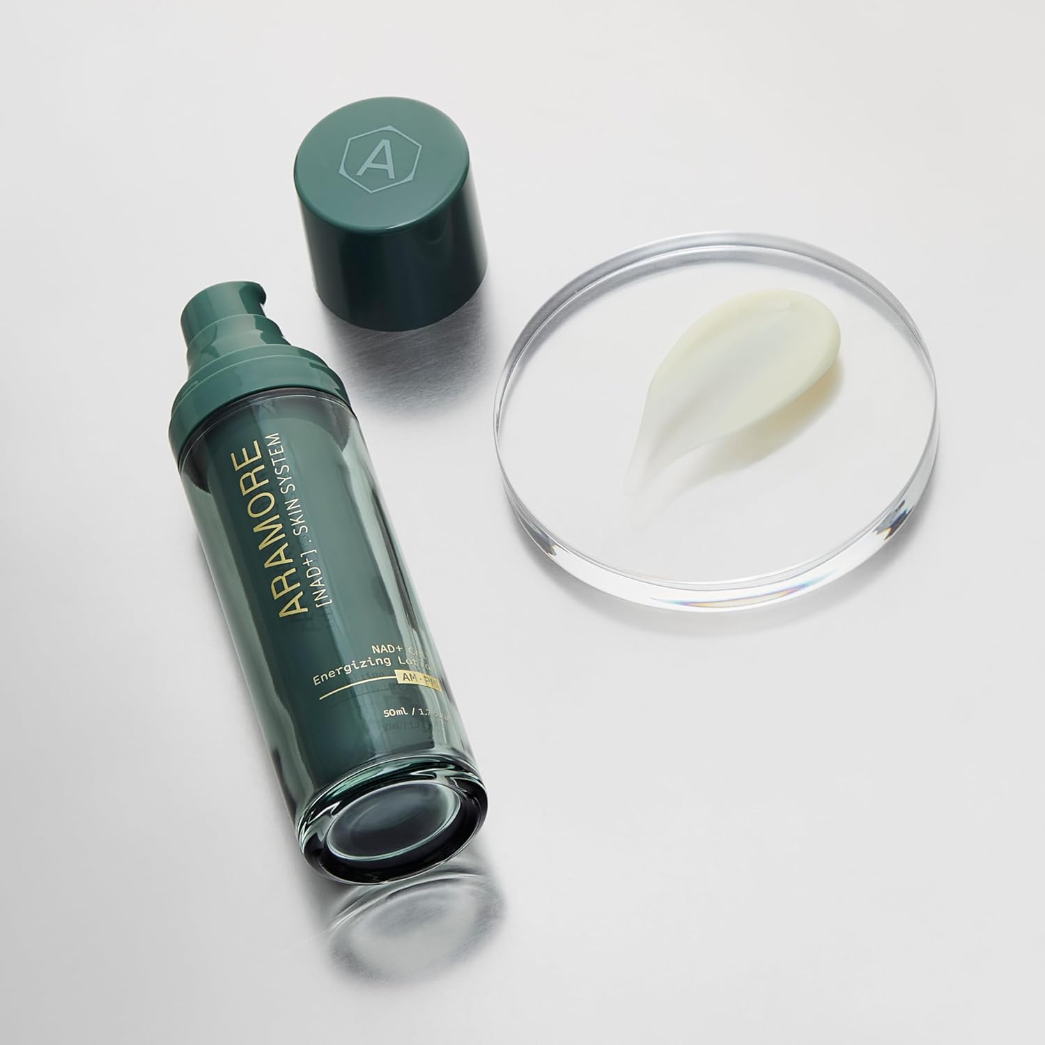 Trattamento energizzante cellulare NAD con complesso precursore proprietario del NAD. È stato clinicamente dimostrato che agisce su 12 segni dell'invecchiamento - 50 ml
