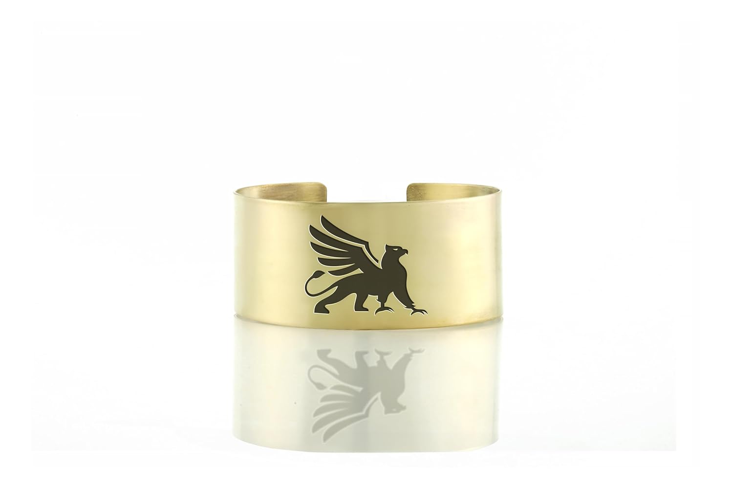 Luxurious Gold Griffin Bracelet - Mythical Engraving Jewelry · v4