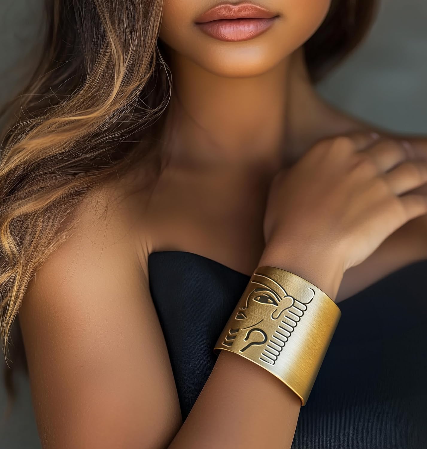 14k Gold Egyptian Cuff Bracelet - Cleopatra Luxurious Ancient Jewelry · v4