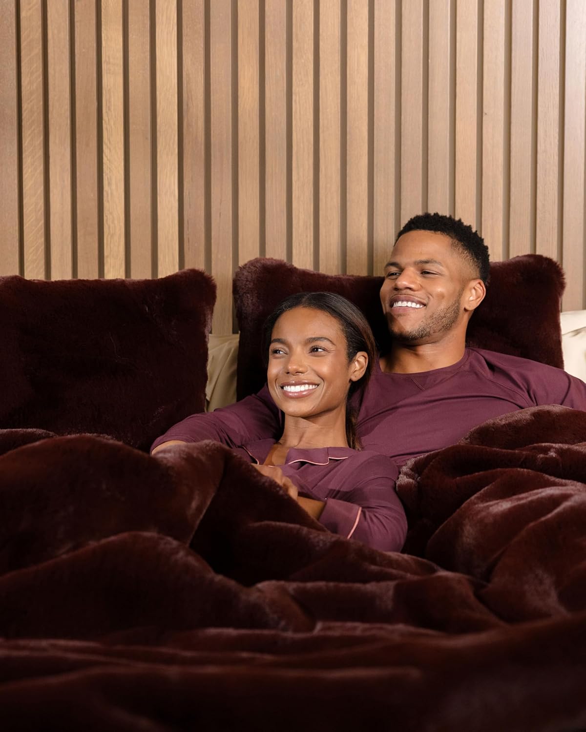 Cozy Earth Cuddle Blanket - Faux Fur Ultra-Soft Luxury Throw Blanket - Thick  Cozy Oversized Design for Lounging or Sharing - Machine Washable - Oversize Throw 80 x 60" Burgundy · v3