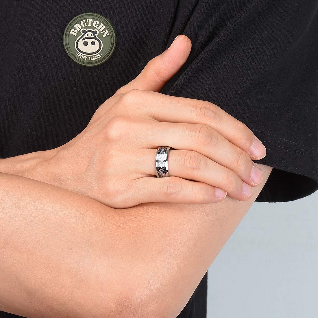 8MM Fashion Men's Tungsten Alloy Wedding Ring Geometric Pattern Inlaid Black Carbon Fiber Stainless Steel Men's Wedding Jewelry · v2