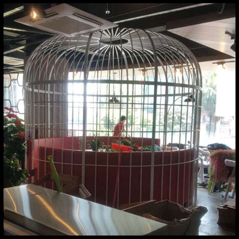ヨーロッパの装飾錬鉄鳥籠屋外レストラン巨大な床の装飾大きな鳥籠ウエディングホテルの大きな鳥籠