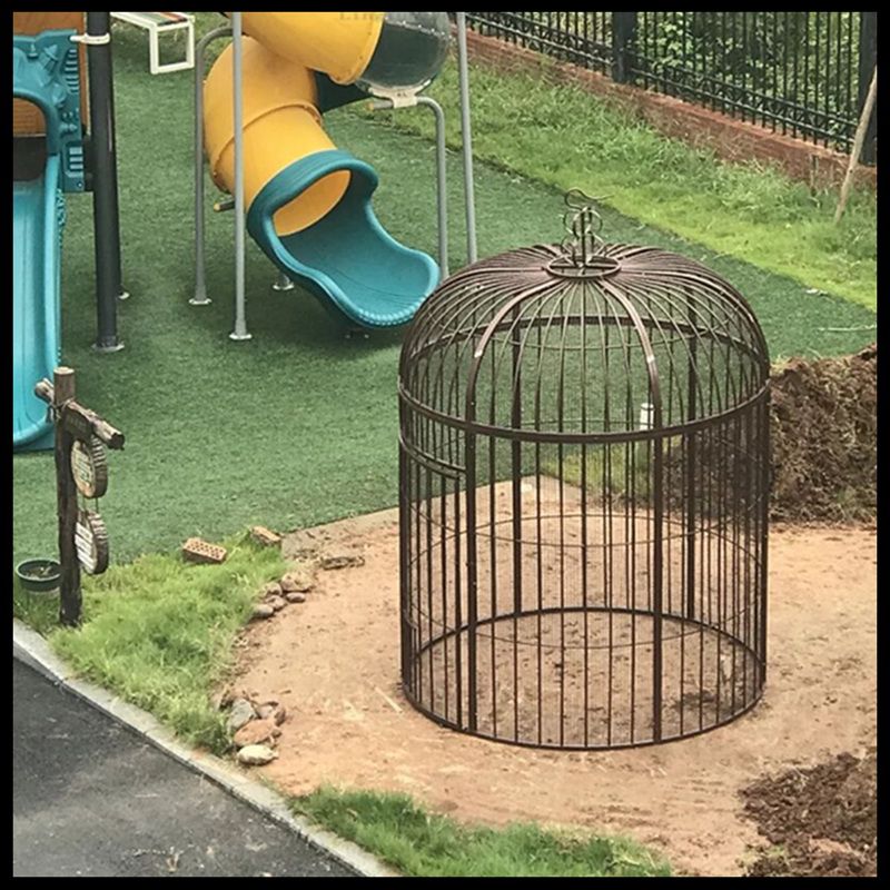 Jaula para pájaros de hierro forjado para pavos reales, loros, estorninos, zorzales, jaula para pájaros grande decorada para exteriores (además, la red no añade fondo)