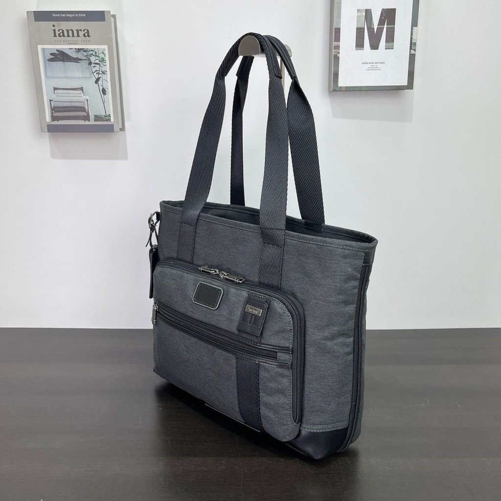 Tumi Tumi Tumi New Style2223309D Men Casual Fashion Portable Tote Bag Simple Laptop Bag X2OB · v3