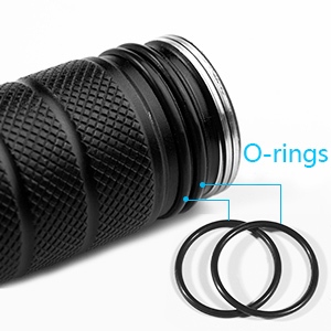 Diving Flashlight Dive Torch 2000 Lumen Waterproof Underwater XM-L2 LED Submarine Lights for Under Water Deep Sea